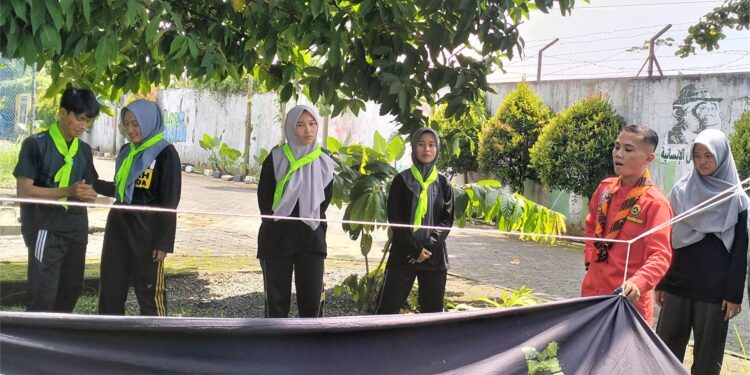 Calon Anggota Racana UIN Saizu Purwokerto Dibekali Keterampilan Survival