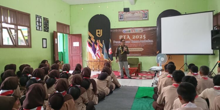 Ambalan KH. Wahid Hasyim – Ny. Sholihah Wahid Gelar Penerimaan Tamu Ambalan, Sambut Penegak Baru dengan Semangat