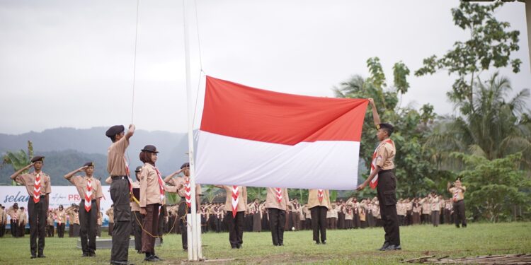 Kwarran Cilongok Gelar Puncak Upacara Hari Pramuka ke-64 di Lapangan SMPN 2 Cilongok