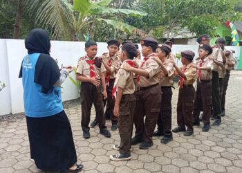 Pramuka Pangkalan SD Negeri 1 Mengangkang Kolaborasi bersama KKN UNSOED