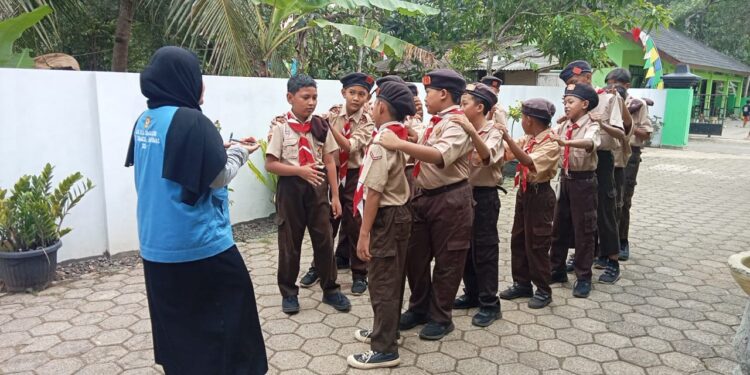 Pramuka Pangkalan SD Negeri 1 Mengangkang Kolaborasi bersama KKN UNSOED