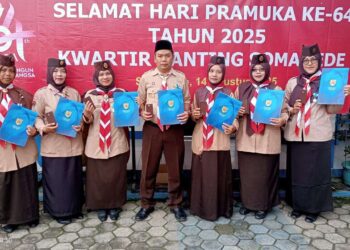 Sembilan Pramuka Dewasa Kwarran Somagede Terima Penghargaan Pancawarsa Dari Kwarda Jateng
