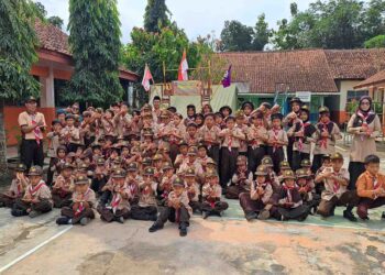 Sambut Hari Pramuka Ke-64, Pangkalan SD Negeri 2 Mengangkang Gelar Persari