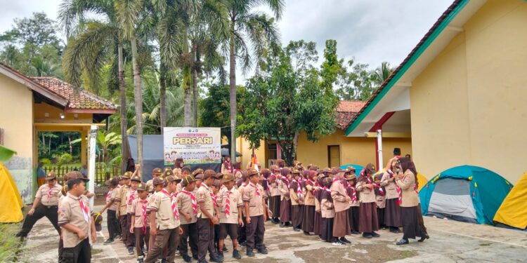 Keceriaan Persari Warnai Peringatan Hari Pramuka di SD Negeri Klapasawit Kwarran Purwojati