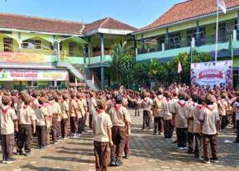 250 Anggota Perindukan MI Ma’arif NU 1 Dawuhan Antusias Ikuti Kegiatan PERSARI