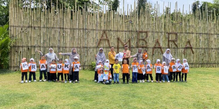 TK Khalifah Karangwangkal Kenalkan Program Prasiaga Sejak Dini