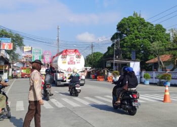 Pramuka Kwarran Ajibarang Laksanakan Tugas Jaga Posko KBL 2026