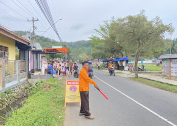 Waka Abdimas Kwarran Purwojati Turut Amankan Lalu Lintas di Sekitar Posko APP KBL