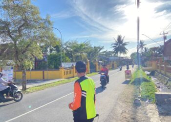 Sigap di Lapangan, Pramuli Kwarran Purwojati Kembali Atur Arus Lalu Lintas di Sekitar Posko APP KBL