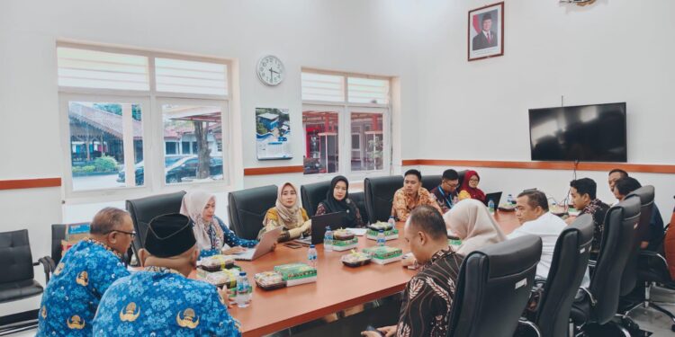 Rapat Bidang Keuangan, Sarpras, dan Aset: Kwarcab Banyumas Siapkan Tata Kelola Berbasis Digital