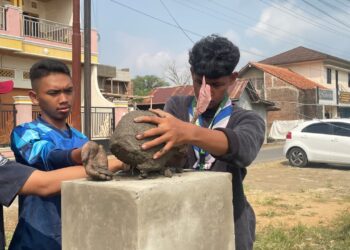 Tinggalkan Jejak Pengabdian, Peserta PWC Banyumas 2026 Gotong Royong Selesaikan Monumen Wirakarya