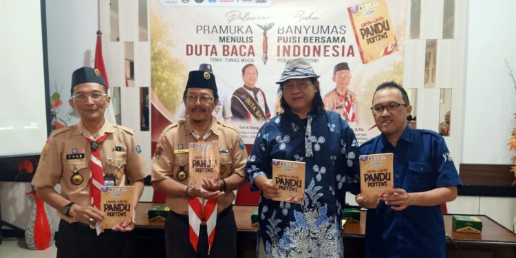 Saka Pustaka Banyumas Resmi Luncurkan Antologi Puisi Larik-Larik Pandu Pertiwi Bersama Duta Baca Indonesia