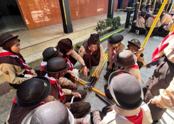 Semarak Ekskul Perdana: 206 Penggalang SDN 3 Kedungwuluh Kwarran Purwokerto Barat Unjuk Aksi Pioneering