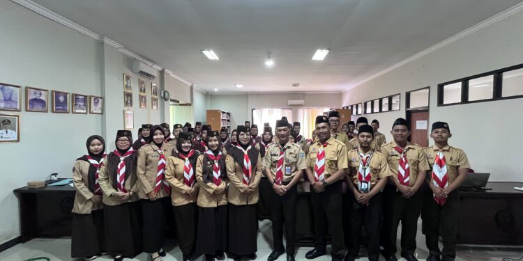 Perkuat Literasi Pramuka, Kwarran Purwokerto Barat Kirim Utusan di Bimtek Karya Tulis Ilmiah Kwarcab Banyumas