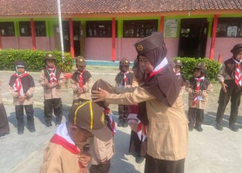 Tanamkan Karakter Sejak Dini, SD Negeri 2 Karangmangu Gelar Penerimaan Tamu Siaga dalam Kegiatan Ekstrakurikuler Pramuka