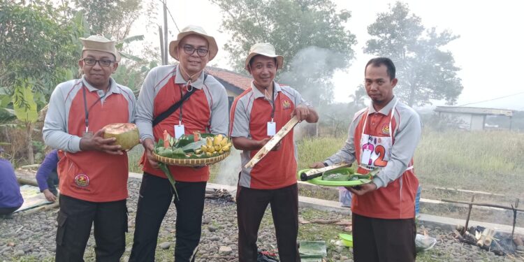 Uji Kemandirian Pangan di Buper Kendalisada, Pembina Pramuka Kwarcab Banyumas Beradu Olah Kuliner pada Lomba Masak Rimba