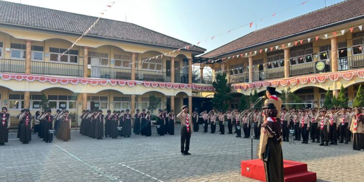 Menuju Indonesia Emas 2045: Peringatan Hari Pramuka Ke-65 di MTs Modern Al Azhary Ajibarang Tekankan Peran Swasembada Pangan