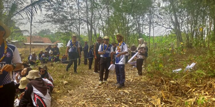 Uji Ketelitian Lapangan di Buper Kendalisada, Pembina Pramuka Kwarcab Banyumas Taklukkan Tantangan Peta Pita dan Peta Perjalanan