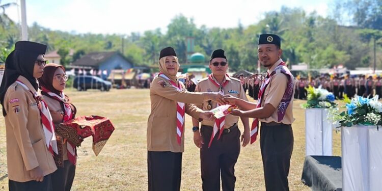 Menyemai Karakter dan Kebajikan, Jambore Ranting Lumbir 2026 Diwarnai Aksi Penyerahan Bantuan Media Belajar Al-Qur’an di Cirahab