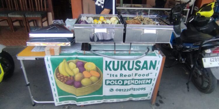 Kimpul Viral di TikTok dan Munculnya Warung Kukusan: Tren Pangan Alternatif atau Hanya Sekedar Viral?