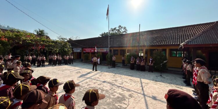 Semangat Hari Pramuka ke-65, SDN Kaliputih Kwarran Purwojati Gelar Upacara dan Latihan Kepramukaan