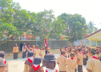 Semangat Jumat, Pramuka SDN 3 Karangtalun Kidul Perkuat Disiplin dan Kekompakan Lewat Latihan Rutin