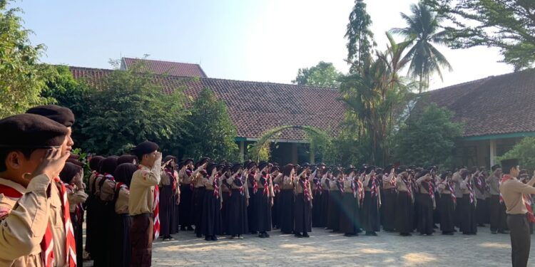Semangat Hari Pramuka, MTs Ma’arif NU 1 Purwojati Gelar Perjusa dan Penerimaan Anggota Baru