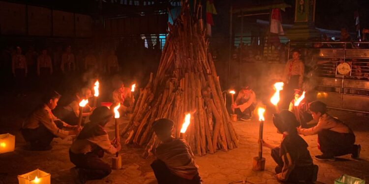 Menyongsong Hari Pramuka ke-65 Tahun, MI Robithotut Talamidz Gumelar Lor Gelar Perkemahan Penggalang