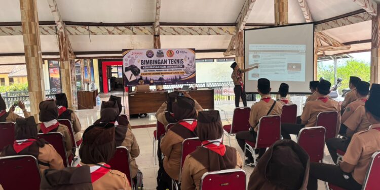 Soroti Pentingnya Literasi Digital, Kwarcab Banyumas Gelar Materi Kehumasan dan Jurnalistik bagi Pembina Pramuka di Buper Kendalisada