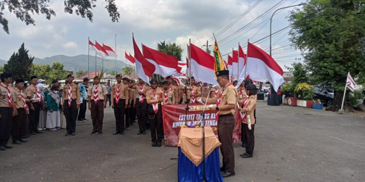 Lanjutkan Perjalanan ETK Kwarda Jateng 2026 di Etape Banyumas, Pasukan Resmi Diserahterimakan dari Kwarran Kebasen ke Kwarran Patikraja