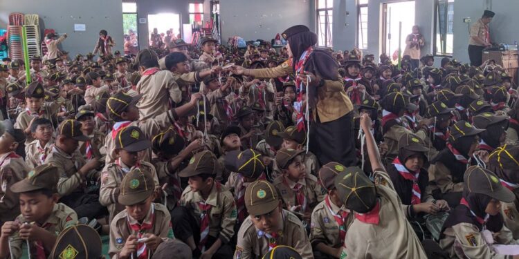 Asah Keterampilan, 983 Pramuka Siaga Ikuti Diklat Tali Temali Kwarran Pekuncen