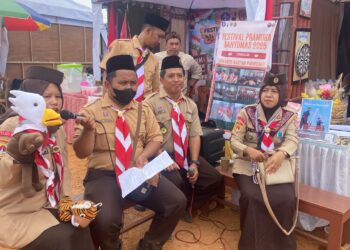Dongeng Boneka Tangan Tiga Bahasa Ramaikan Stand Kwarran Purwojati