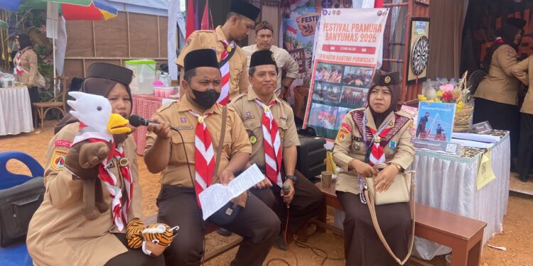 Dongeng Boneka Tangan Tiga Bahasa Ramaikan Stand Kwarran Purwojati