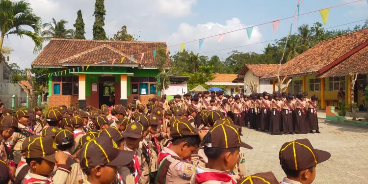 420 PRAMUKA SIAGA DAN PENGGALANG IKUTI PENILAIAN PRAMUKA GARUDA KWARCAB BANYUMAS DI KWARRAN KEMRANJEN